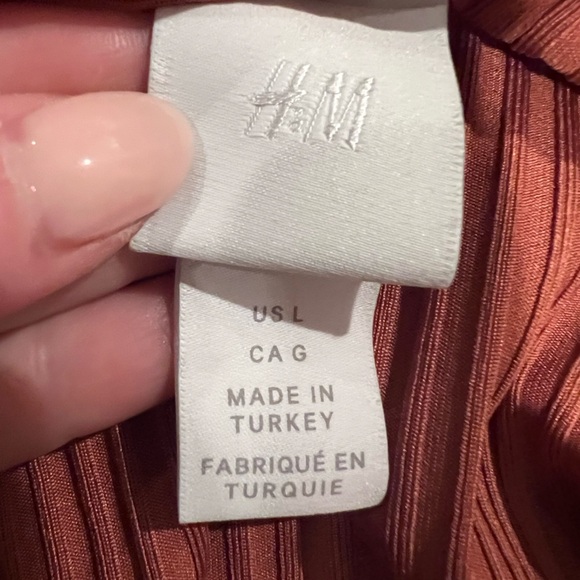 H&M large Rust Orange Ribbed One Piece bodysuit, EUC, one piece, casual - Picture 8 of 8